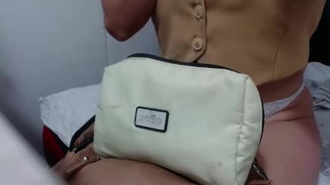  Nicole   online show from February 2025 02:10:02 PM