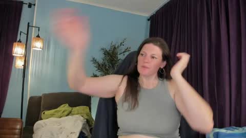 Kelly online show from April 2026 11:48:01 AM