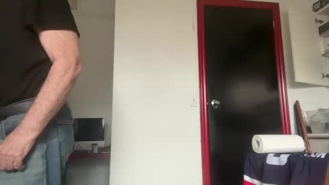 peter4443 online show from April 2026 07:00:02 PM