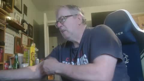 peterinohio57 online show from December 2024 03:13:02 PM