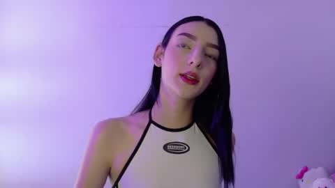 Snapshot of petiite_aliice chatting on August 2026 03:19:01 AM Alice online show from August 2026 03:19:01 AM