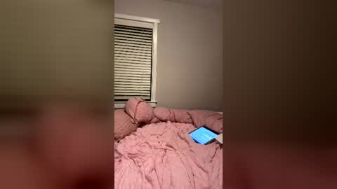 Petitqueen online show from July 2026 07:16:02 AM