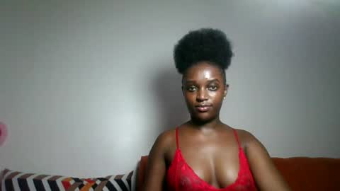 Snapshot of petite_asshley1 chatting on August 2026 01:53:01 AM Ashley online show from August 2026 01:53:01 AM
