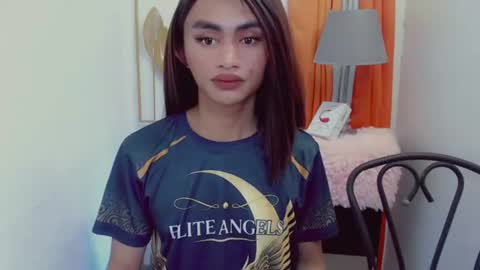 petite_barbie88 online show from June 2026 01:41:02 AM