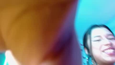 petite online show from November 2025 02:09:01 AM