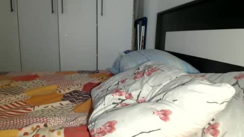 petite_danielle online show from June 2026 06:59:01 AM