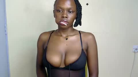 Desiree online show from November 2025 08:07:01 PM