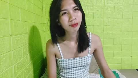 Yuriee online show from March 2025 04:22:02 PM
