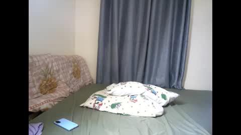 petite_funnie online show from October 2025 06:38:02 PM