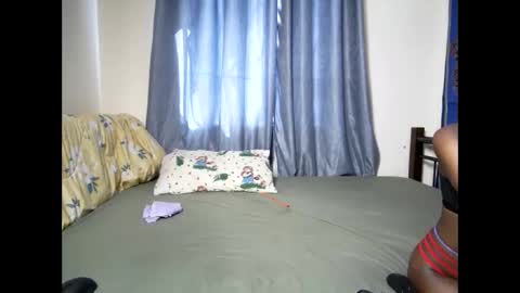 petite_funnie online show from October 2025 07:31:01 AM