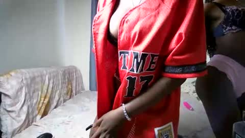 petite_funnie online show from October 2025 08:11:01 AM