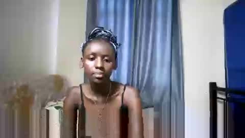 petite_funnie online show from October 2025 07:56:01 AM