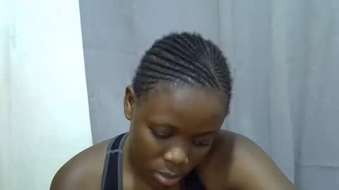petite_melan online show from September 2025 05:45:02 PM
