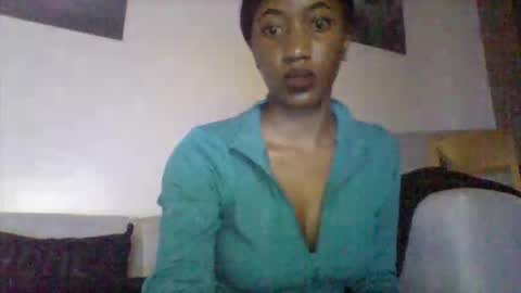 petite_princes online show from September 2025 07:41:02 PM