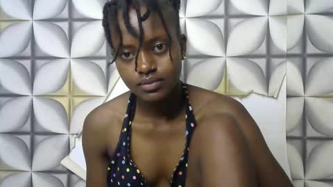 petite_star2 online show from October 2025 12:13:01 AM