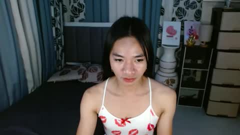 Snapshot of petiteasianmarian chatting on March 2025 03:05:01 PM bigcock Marian online show from March 2025 03:05:01 PM