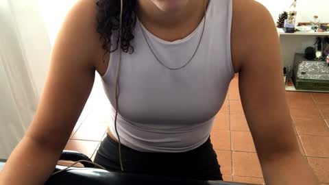 Mlian online show from April 2026 03:31:02 PM