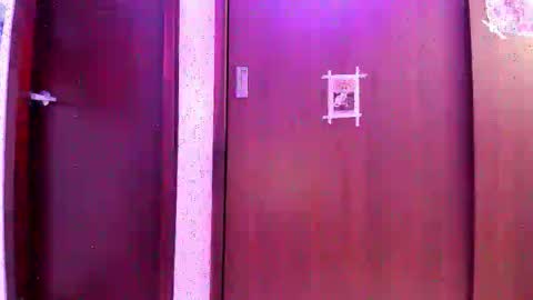 Lunna online show from October 2025 11:05:01 PM