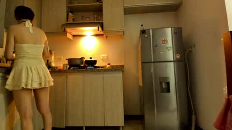 Snapshot of petitee_lunna chatting on June 2026 02:38:01 AM Lunna online show from June 2026 02:38:01 AM
