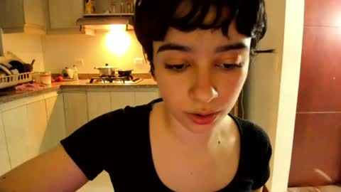 Snapshot of petitee_lunna chatting on July 2026 03:23:01 AM Lunna online show from July 2026 03:23:01 AM