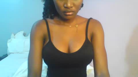 Snapshot of petiteediva chatting on June 2026 03:08:01 AM diva online show from June 2026 03:08:01 AM