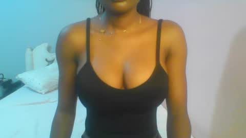 Snapshot of petiteediva chatting on July 2026 03:02:02 AM diva online show from July 2026 03:02:02 AM