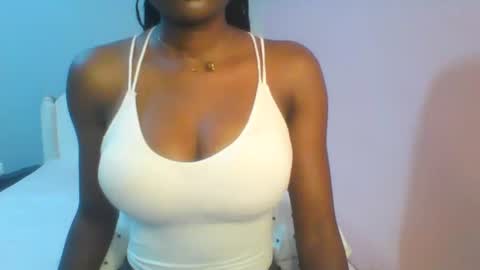 Snapshot of petiteediva chatting on July 2026 02:51:01 AM diva online show from July 2026 02:51:01 AM