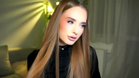 Petitegonwiild online show from May 2026 10:39:01 PM