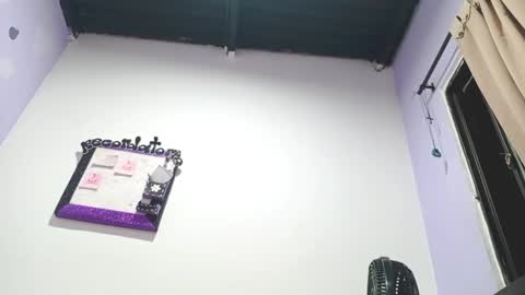 danna online show from December 2024 05:51:02 AM