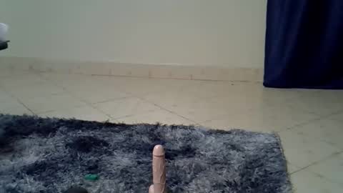 Snapshot of petitekittyy chatting on February 2026 01:02:02 AM Kitty online show from February 2026 01:02:02 AM