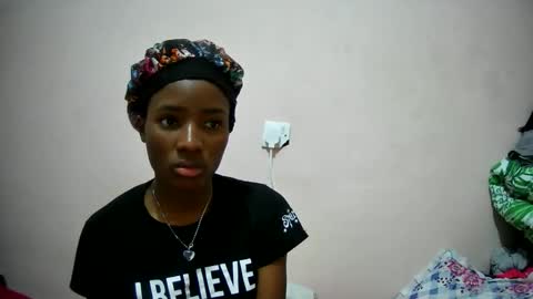 petitetasha online show from September 2025 08:14:01 AM