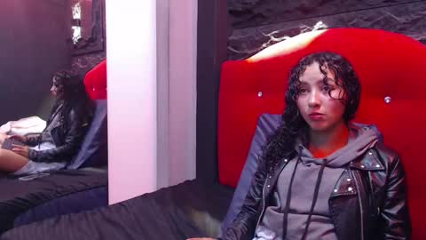 Moon  online show from October 2025 01:29:01 PM