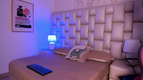 Peyton online show from November 2025 12:25:01 PM