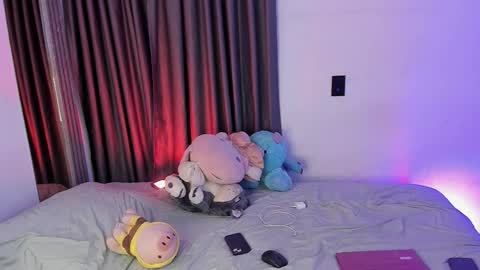 Peyton   online show from December 2025 01:57:02 AM