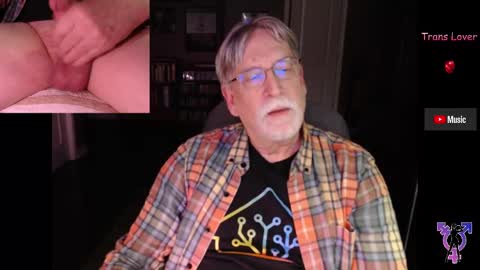 Snapshot of pghk2000 chatting on February 2025 05:38:01 AM George online show from February 2025 05:38:01 AM