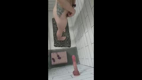 Snapshot of phantasypharrah chatting on February 2025 03:36:01 AM PharrahFR online show from February 2025 03:36:01 AM