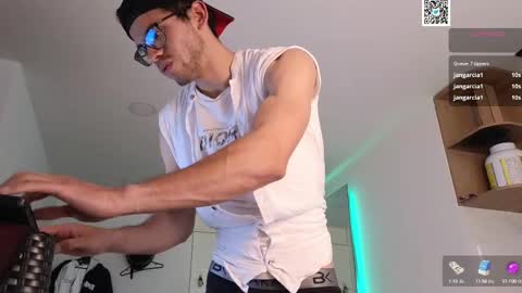 phantom_bigger1 online show from February 2025 05:38:02 PM