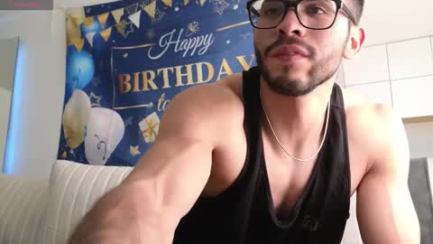 phantom_bigger1 online show from December 2025 01:49:01 PM