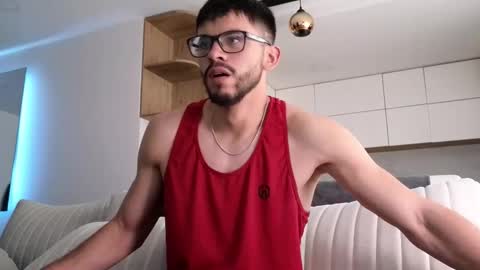 phantom_bigger1 online show from January 2026 02:43:02 PM