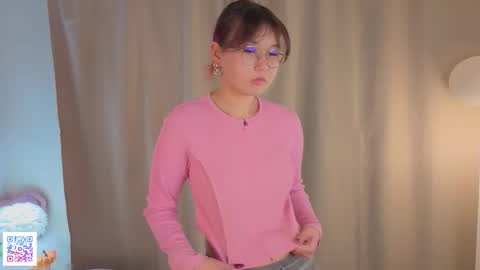 Jenny online show from November 2025 04:44:02 AM