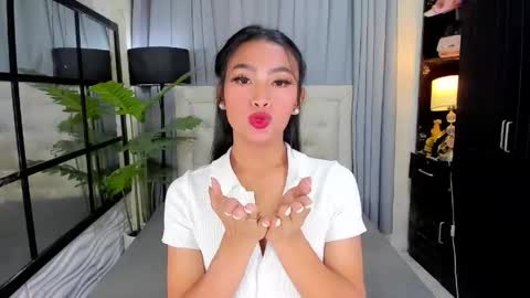 phenomenal_ivy online show from May 2026 12:00:01 PM
