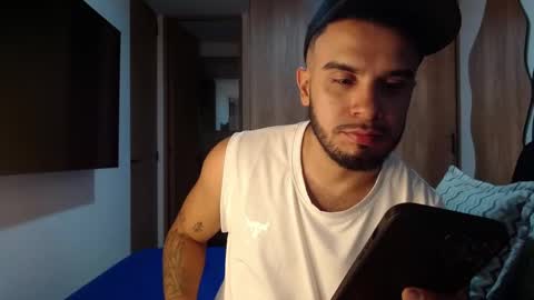 philipdj1 online show from February 2026 11:53:01 PM