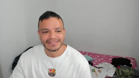 Snapshot of philipe_inzagui chatting on July 2026 06:45:02 PM Philipe online show from July 2026 06:45:02 PM