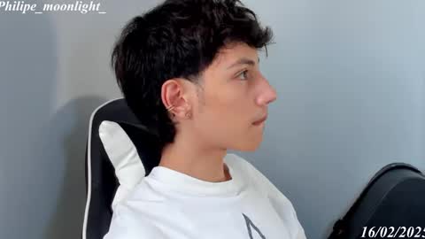 Phil.   INDEPENDENT MODEL online show from February 2025 08:33:02 PM