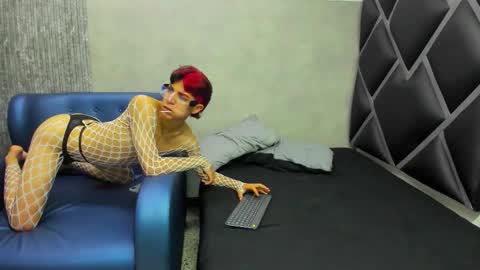 Snapshot of philipp_jones chatting on February 2026 12:12:01 PM PHIL online show from February 2026 12:12:01 PM