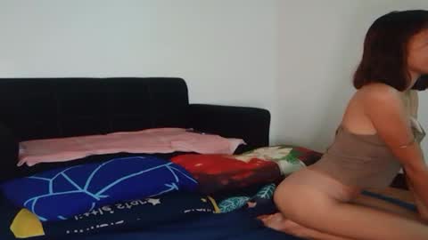 Online at weekends Friday to Sunday online show from March 2025 07:14:01 PM