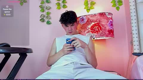 Snapshot of philippsx chatting on February 2026 03:49:02 AM PHILLIP online show from February 2026 03:49:02 AM