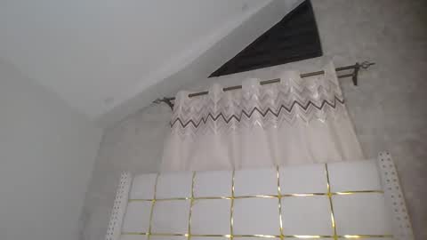 phoebe online show from March 2026 08:26:01 PM