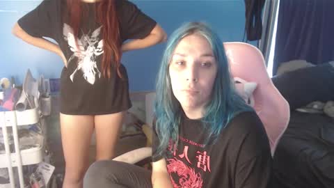 phoebebobebe online show from December 2025 04:06:01 AM