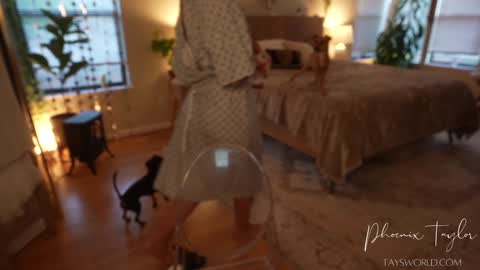 PHOENIX TAYLOR online show from October 2025 12:56:02 AM